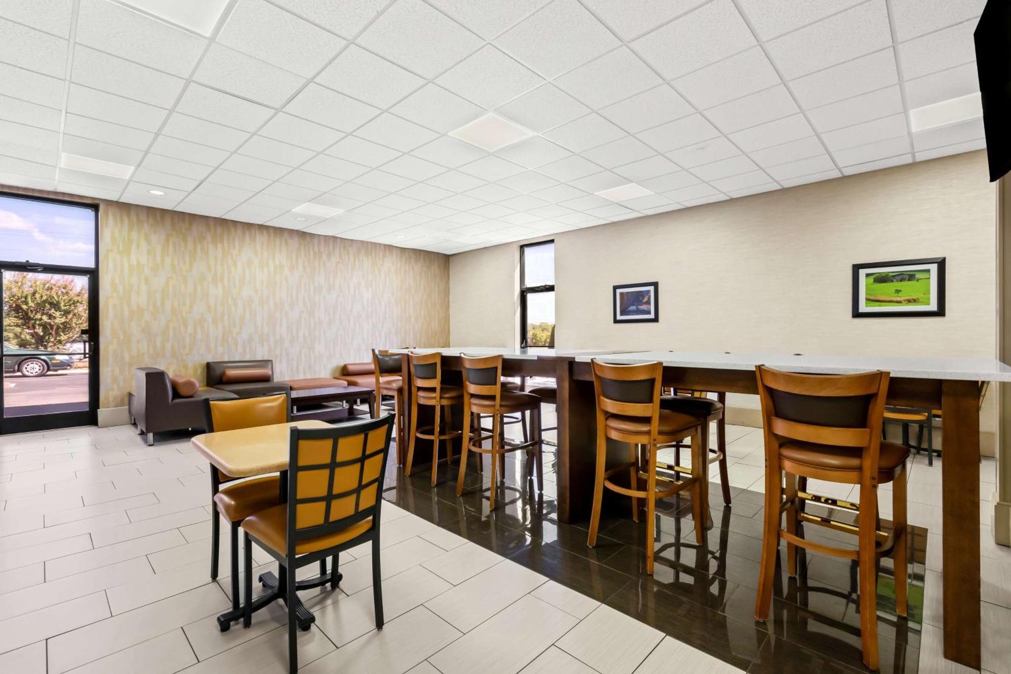 Best Western - Fayetteville Εξωτερικό φωτογραφία